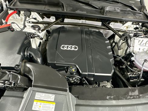 Used 2025 Audi Q5 2.0T Premium AWD/4WD image 34