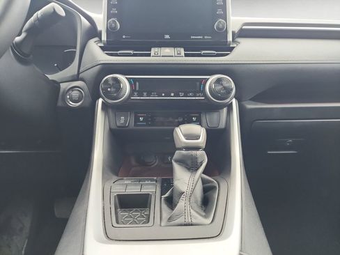 Certified 2022 Toyota RAV4 Limited image 11