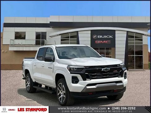 Used 2023 Chevrolet Colorado Z71 w/ Z71 Convenience Package 2 AWD/4WD image 8