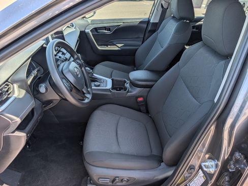 Used 2025 Toyota RAV4 XLE w/ Convenience Package AWD/4WD image 2