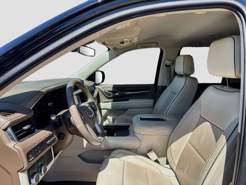 Used 2022 GMC Yukon Denali RWD image 11