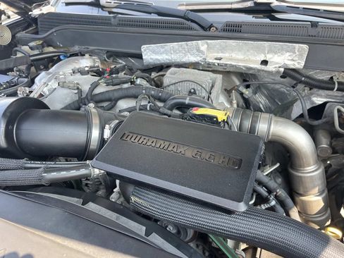 Used 2018 Chevrolet Silverado 2500 High Country w/ Duramax Plus Package AWD/4WD image 10