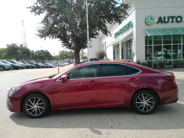 Used 2016 Lexus ES 350 w/ Luxury Package w/Wood Trim FWD image 10