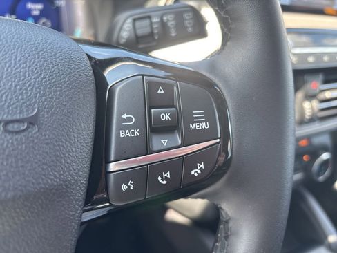 Used 2022 Ford Escape SEL w/ Technology Package FWD image 28