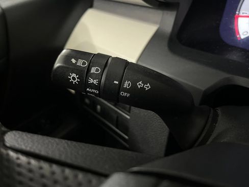 Used 2024 Toyota Tacoma TRD Off-Road AWD/4WD image 63