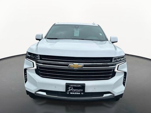 Used 2022 Chevrolet Suburban LT w/ LT Signature Package AWD/4WD image 8