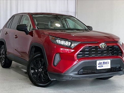 Used 2022 Toyota RAV4 LE FWD image 34