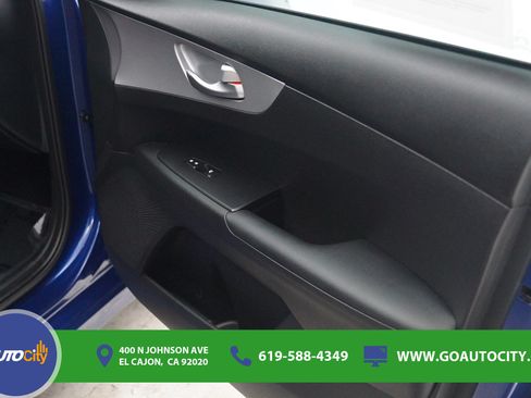 Used 2023 Kia Forte LXS w/ LXS Technology Package FWD image 16