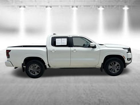 Certified 2025 Nissan Frontier SV w/ SV Convenience Package AWD/4WD image 5