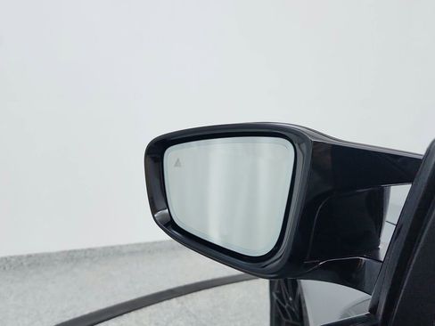 Used 2022 BMW M4 xDrive Competition w/ Executive Package image 17