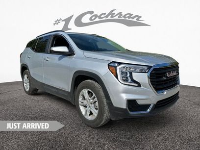 Used 2022 GMC Terrain SLE w/ Driver Convenience Package
