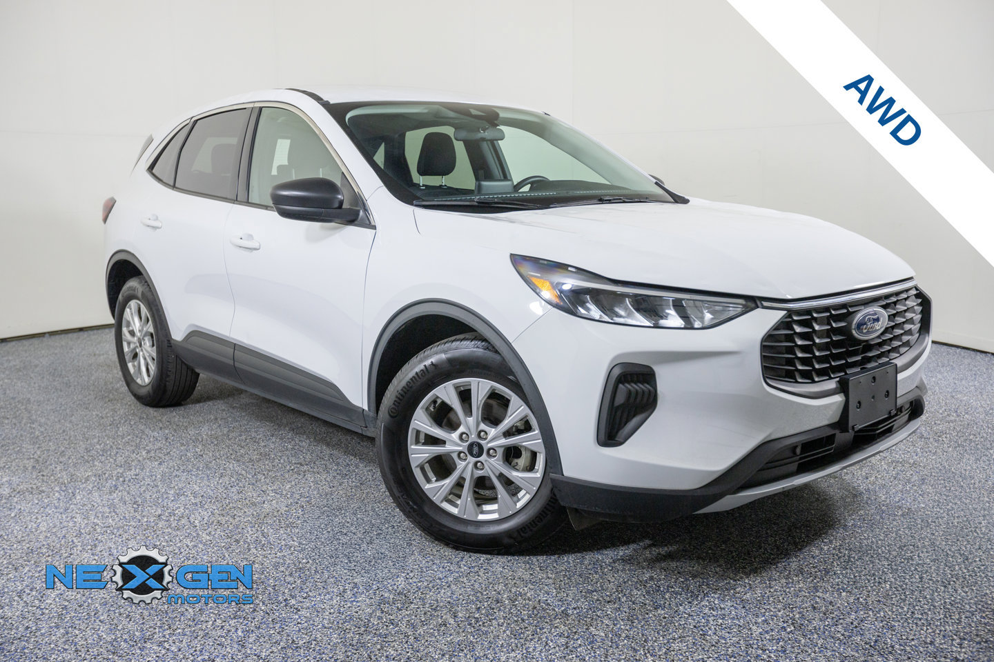 Used 2023 Ford Escape Active AWD/4WD image 1