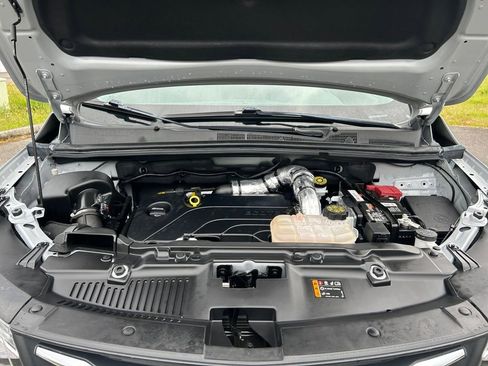 Used 2022 Chevrolet Trax LT w/ Driver Confidence Package image 29