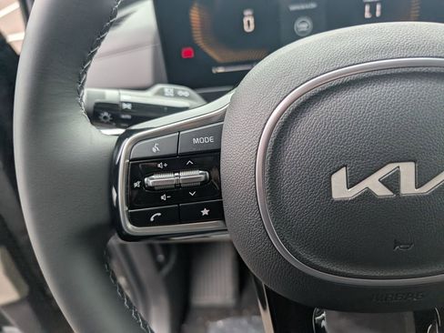 New 2026 Kia Carnival EX FWD image 15
