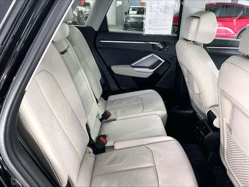 Certified 2025 Audi Q3 2.0T Premium w/ Convenience Package image 30