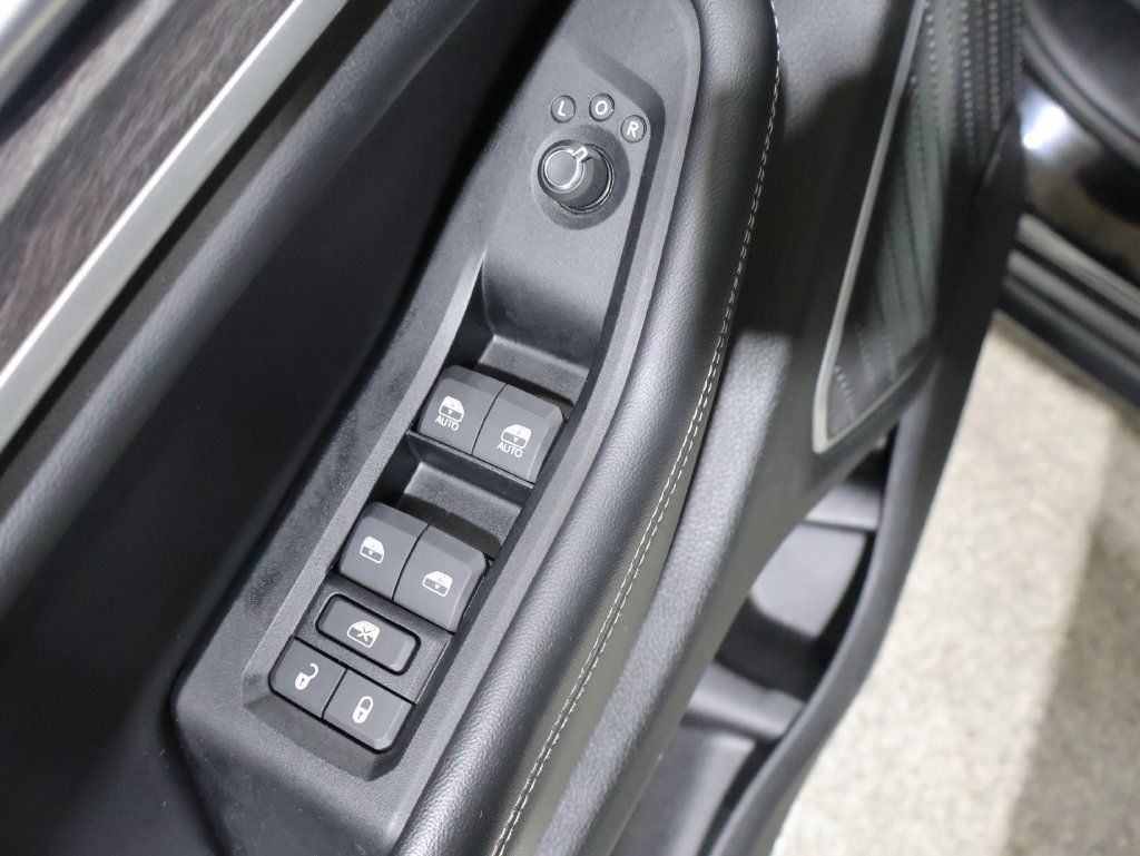 Certified 2022 Jeep Grand Cherokee L Limited AWD/4WD image 14