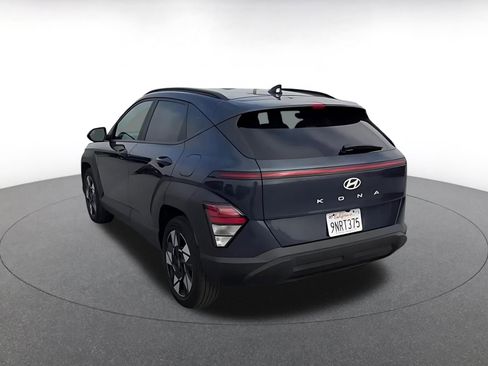 Used 2025 Hyundai Kona SEL image 9