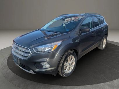 Used 2018 Ford Escape SE w/ SE Sync 3 Package