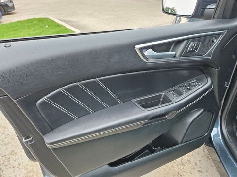 Used 2022 Ford Edge ST image 15