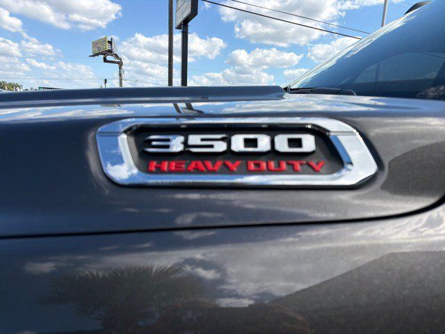 Used 2024 RAM 3500 Tradesman w/ Chrome Appearance Group AWD/4WD image 13