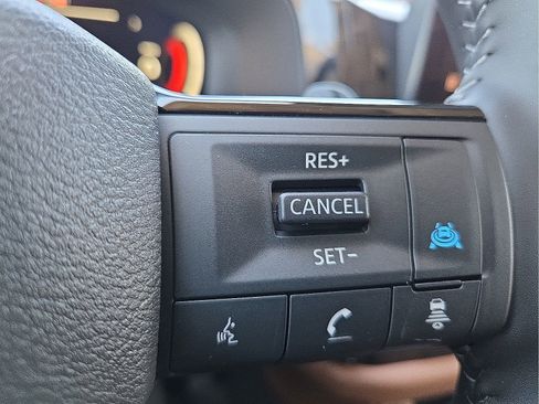 New 2026 Nissan Pathfinder Platinum AWD/4WD image 16