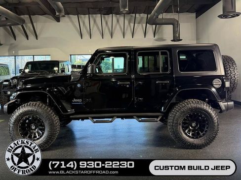 Used 2024 Jeep Wrangler Unlimited AWD/4WD image 7
