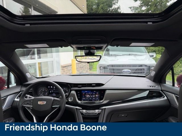 Used 2024 Cadillac XT6 Sport w/ Technology Package AWD/4WD image 61