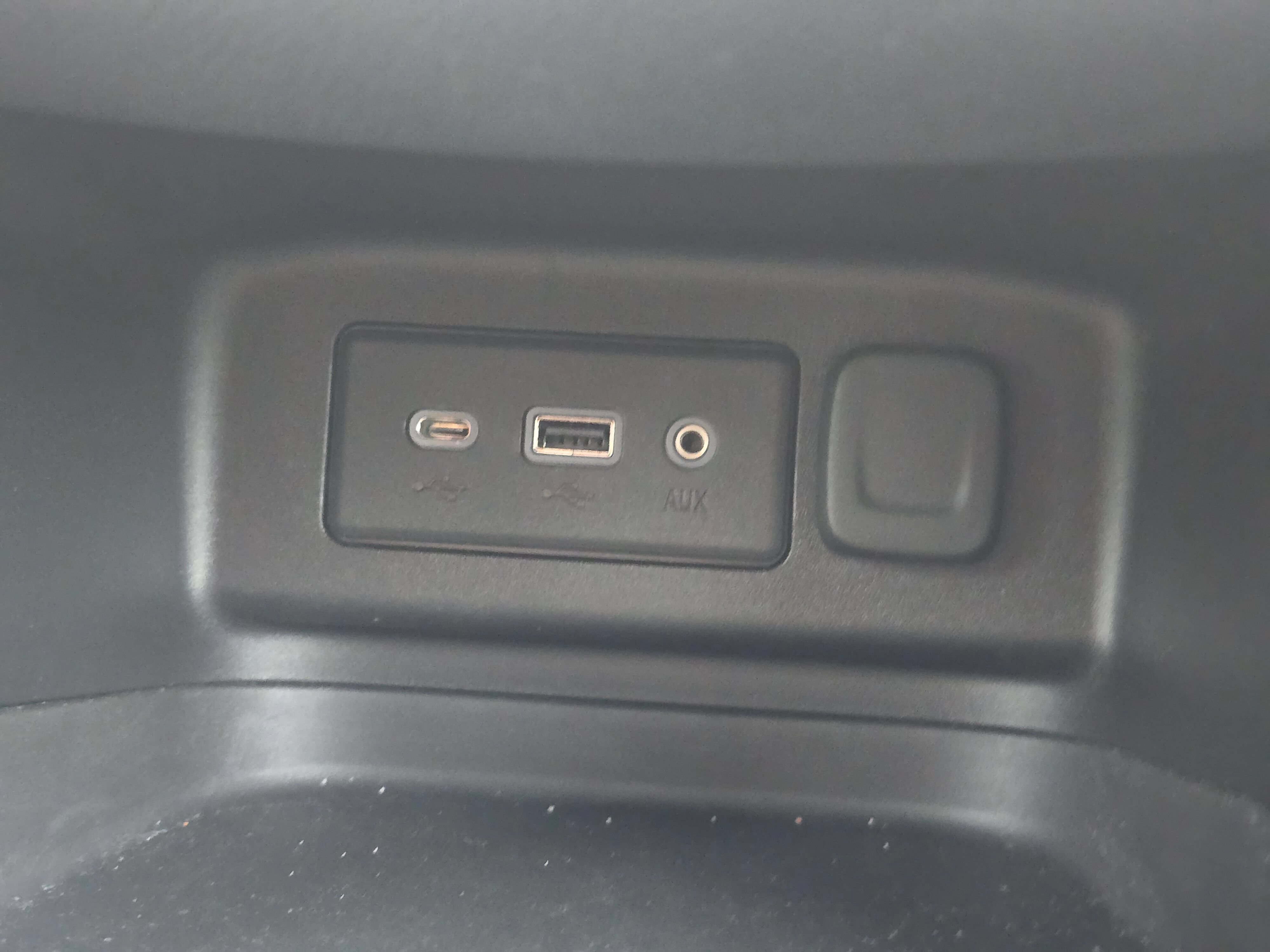 Used 2020 Chevrolet Equinox LT FWD image 29