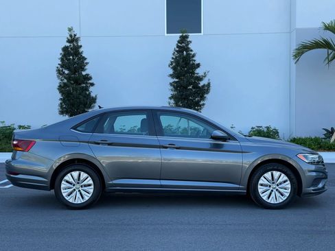 Used 2019 Volkswagen Jetta S w/ Driver Assistance Package FWD image 5