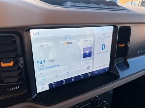 Certified 2021 Ford Bronco Wildtrak image 10