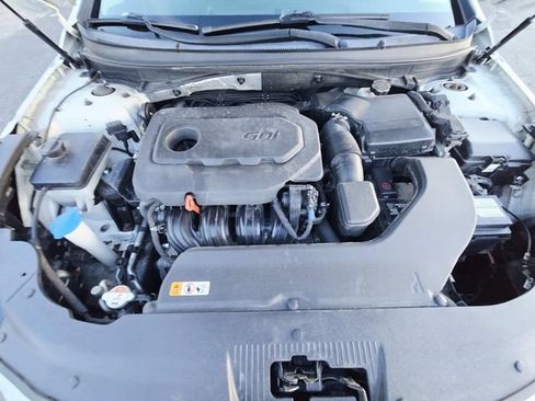 Used 2017 Hyundai Sonata SE FWD image 12