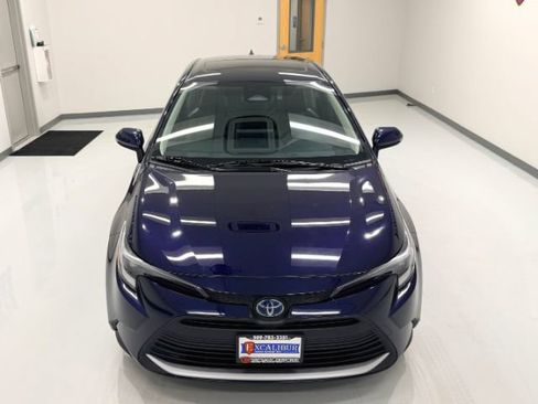 Used 2024 Toyota Corolla XLE FWD image 46