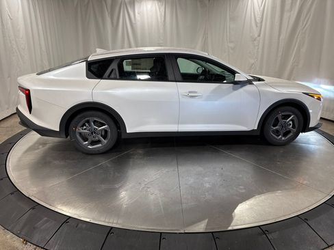 Certified 2026 Kia K4 FWD image 6