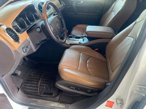 Used 2017 Buick Enclave Leather w/ Enclave Sport Touring Edition FWD image 6