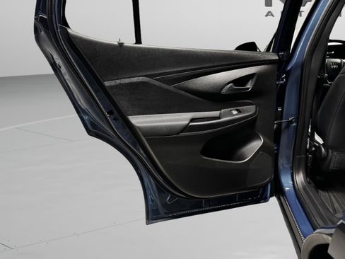 Used 2024 Buick Envista Preferred image 33