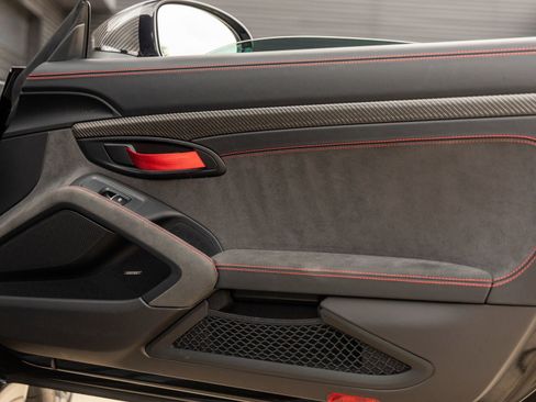 Certified 2025 Porsche 718 Boxster Spyder RS RWD image 35