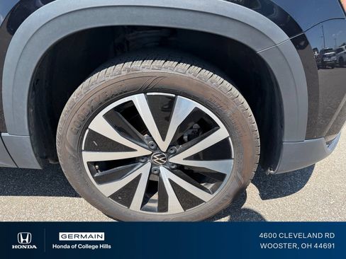 Used 2024 Volkswagen Taos SE FWD image 4