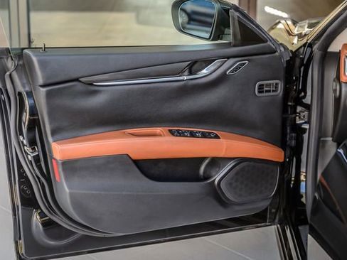 Used 2018 Maserati Ghibli RWD image 49