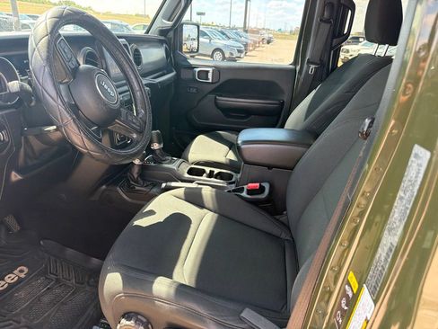 Used 2021 Jeep Wrangler Unlimited Sport AWD/4WD image 19