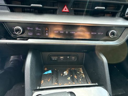 Used 2023 Kia Sportage EX image 31