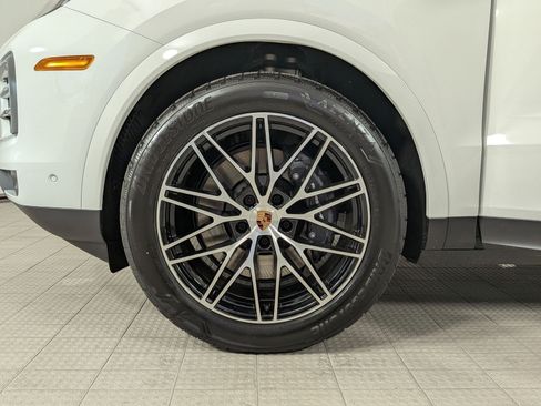 New 2026 Porsche Cayenne AWD/4WD image 27