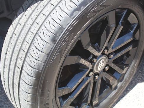 Used 2026 Toyota 4Runner Platinum AWD/4WD image 14