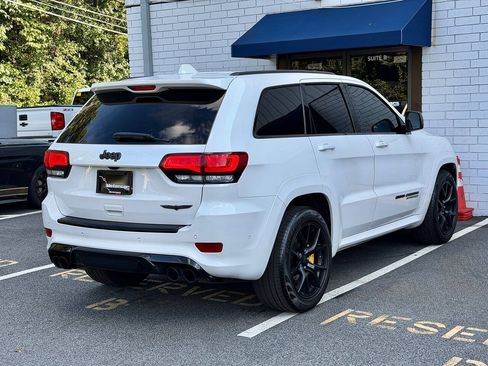 Used 2018 Jeep Grand Cherokee Trackhawk AWD/4WD image 7