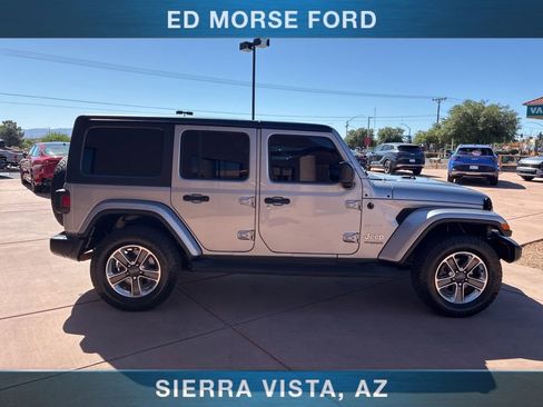 Used 2020 Jeep Wrangler Unlimited Sahara AWD/4WD image 11