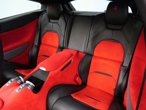 Used 2019 Ferrari GTC4Lusso T RWD image 16