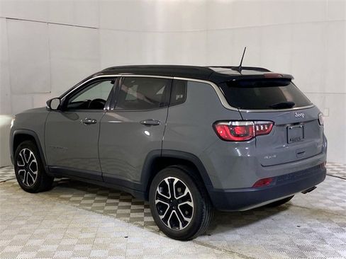 Used 2022 Jeep Compass Limited image 19