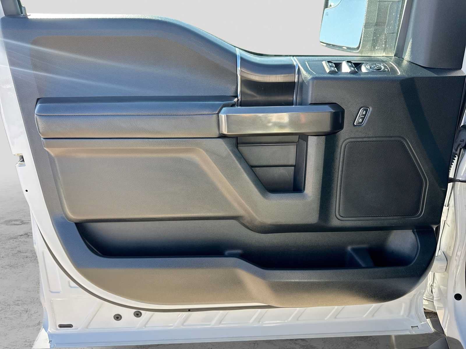 Used 2019 Ford F150 XLT w/ XLT Special Edition Package AWD/4WD image 29