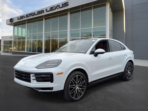 Used 2024 Porsche Cayenne Coupe image 7