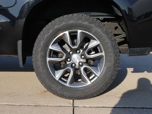 Used 2023 Chevrolet Silverado 1500 LT image 9