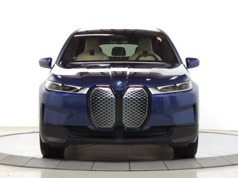 Used 2024 BMW iX xDrive50 w/ Convenience Package AWD/4WD image 2
